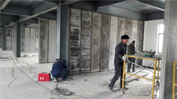 鋼結構墻板安裝